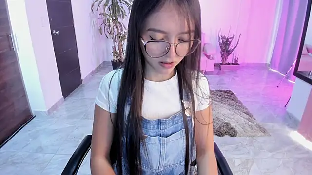 bella fox 1 online show from April 30, 2:46 pm