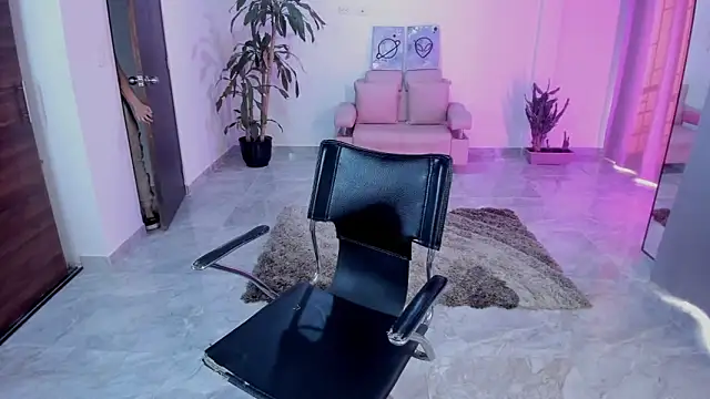 bella fox 1 online show from November 27, 1:00 pm