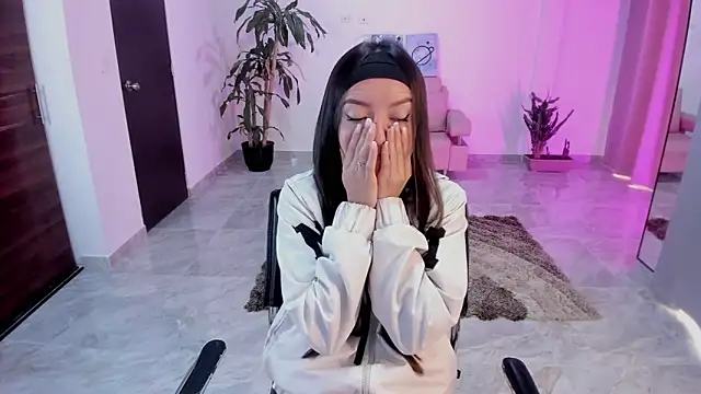 bella fox 1 online show from November 4, 2:43 pm