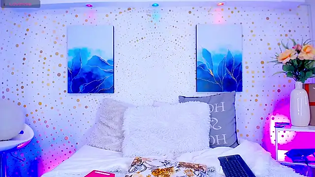 Emily Vaughan online show from January 9, 3:24 am