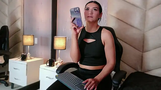 samiradoll online show from January 13, 3:21 am