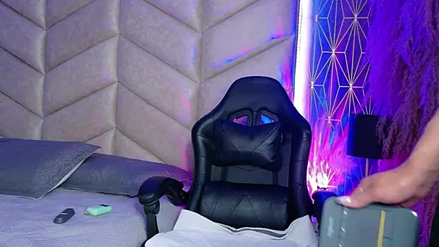 samiradoll online show from December 1, 3:07 am