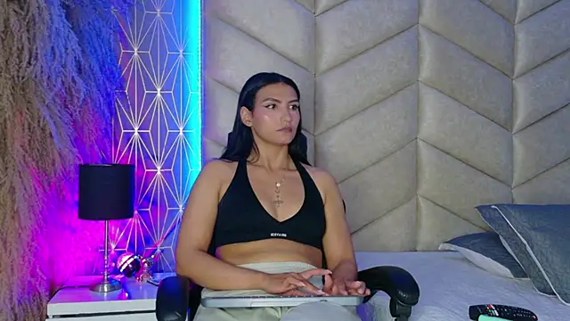 samiradoll online show from November 18, 3:10 am