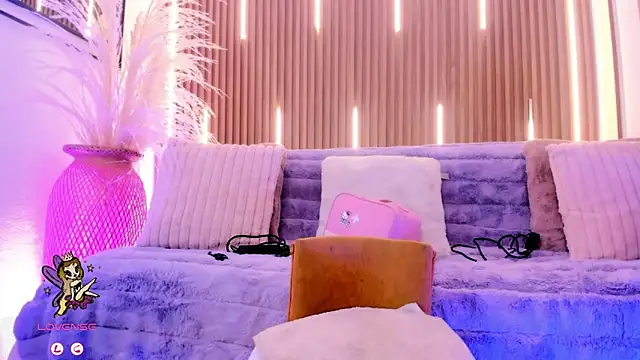 ArianaSantana online show from November 24, 12:49 pm