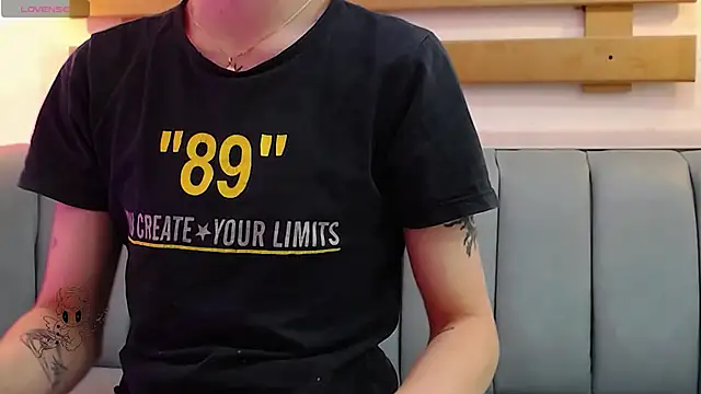 ArianaSantana online show from November 6, 12:42 pm