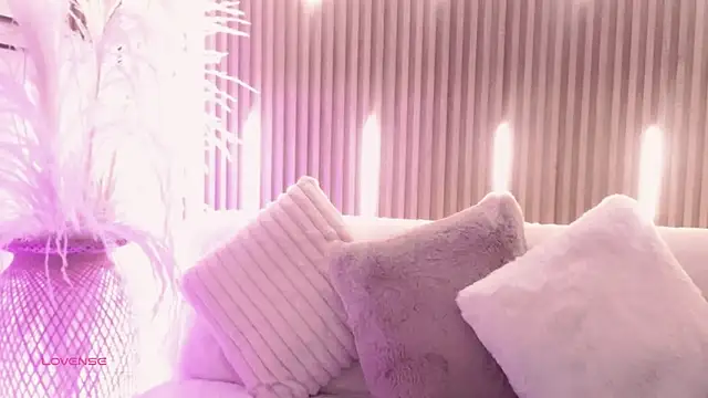 ArianaSantana online show from November 13, 12:53 pm