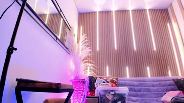 ArianaSantana online show from December 17, 12:54 pm