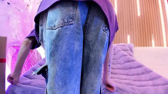 ArianaSantana online show from December 19, 12:51 pm