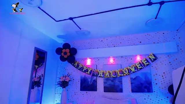 ArianaSantana online show from November 2, 12:54 pm