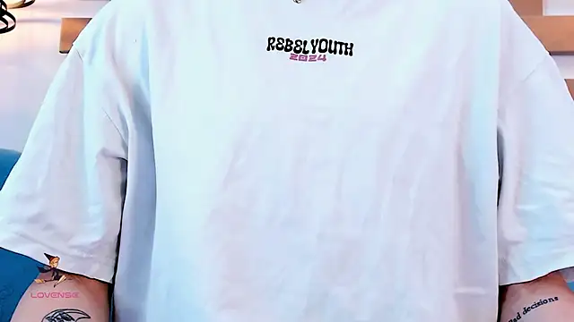 ArianaSantana online show from October 30, 12:47 pm