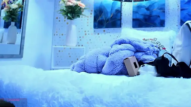 ArianaSantana online show from October 8, 12:50 pm