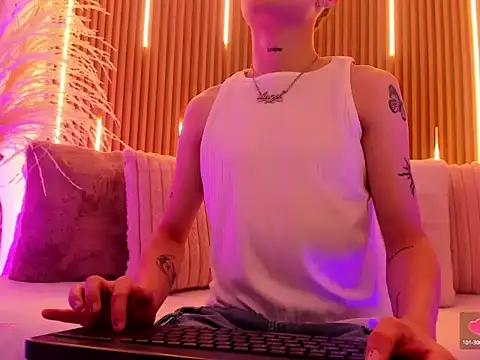 ArianaSantana online show from December 3, 12:48 pm