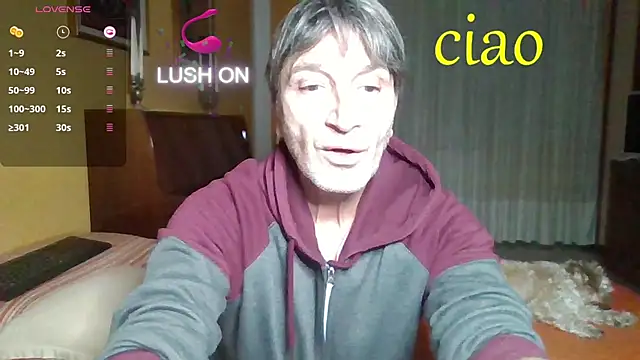 Snapshot of lattediyak chatting on October 28, 11:58 pm lattediyak online show from October 28, 11:58 pm