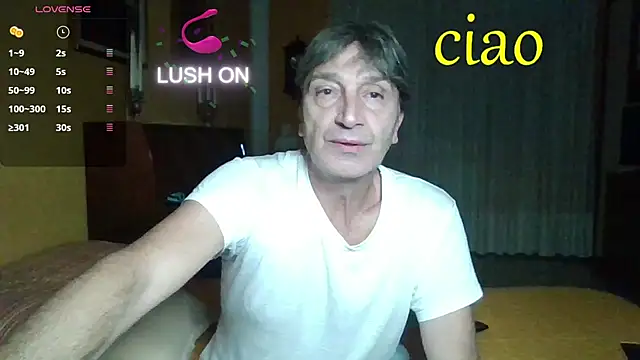 Snapshot of lattediyak chatting on November 19, 12:43 am lattediyak online show from November 19, 12:43 am