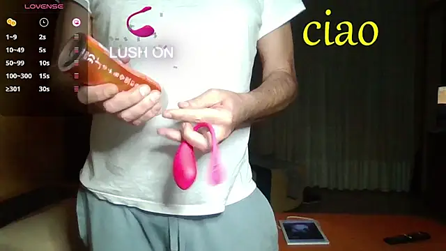 Snapshot of lattediyak chatting on November 3, 1:00 am lattediyak online show from November 3, 1:00 am