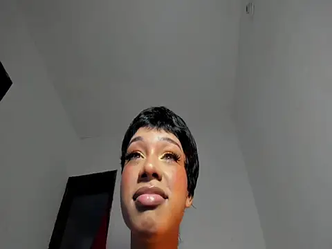 calliedemon  online show from May 12, 4:31 am