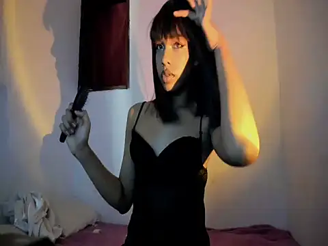 calliedemon  online show from June 19, 3:51 pm