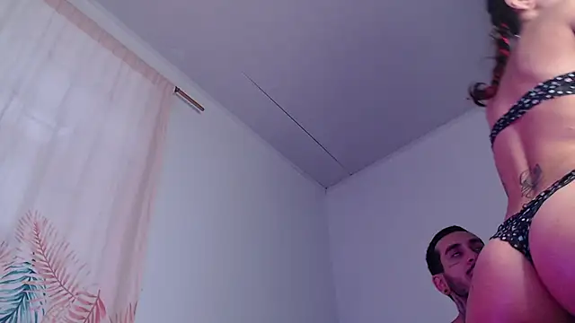 Snapshot of Tyler2y_luna chatting on October 9, 5:46 pm Tyler2y luna online show from October 9, 5:46 pm