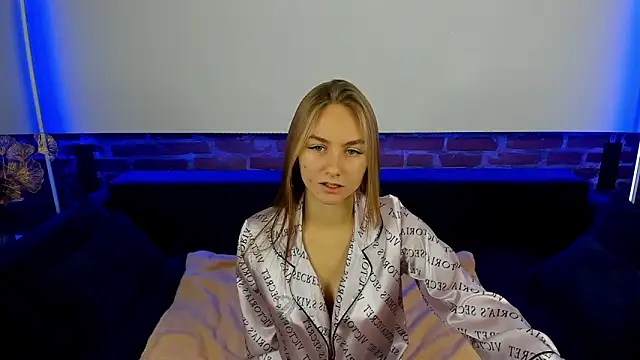 MilaAddams online show from October 22, 6:02 am