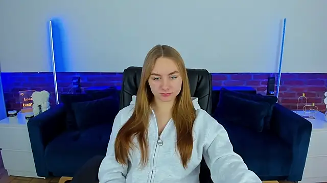 MilaAddams online show from February 6, 6:42 am