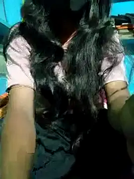 Pari queen 44 online show from October 24, 4:50 pm