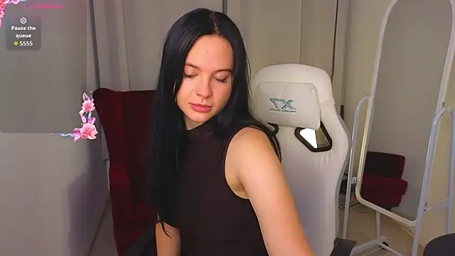 Snapshot of HolyAngell chatting on September 29, 9:31 pm HolyAngell online show from September 29, 9:31 pm