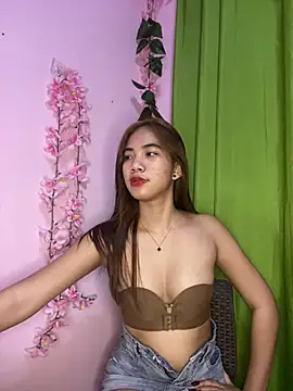 Shy SexyLady online show from February 7, 1:30 pm