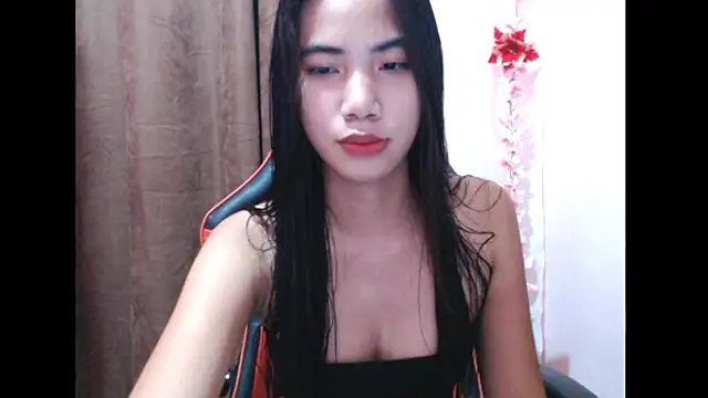 Snapshot of Shy_SexyLady chatting on October 5, 3:52 am Shy SexyLady online show from October 5, 3:52 am