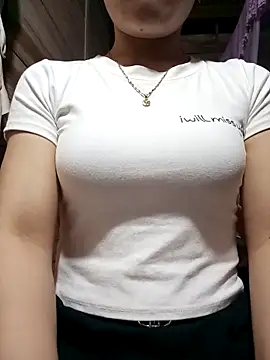 LucyyLy online show from May 9, 10:57 pm