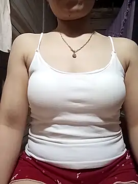 LucyyLy online show from May 5, 11:57 am