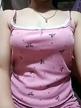 LucyyLy online show from April 14, 10:09 am