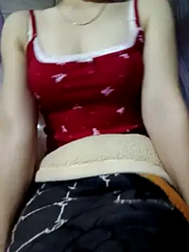 Snapshot of LucyyLy chatting on December 1, 11:33 am LucyyLy online show from December 1, 11:33 am