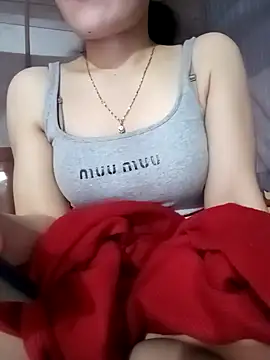 LucyyLy online show from December 20, 1:58 pm