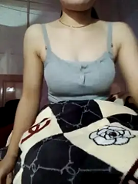 Snapshot of LucyyLy chatting on November 23, 11:59 pm LucyyLy online show from November 23, 11:59 pm