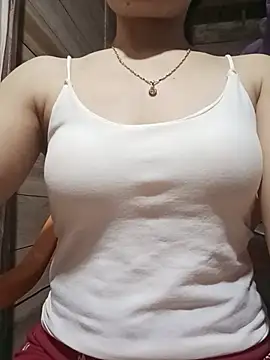 LucyyLy online show from May 20, 12:13 pm