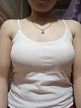 LucyyLy online show from May 29, 12:55 pm