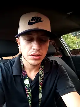 DebutingPathway online show from October 26, 11:43 am