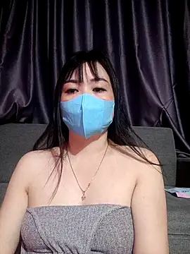 Snapshot of ChunkyLy chatting on September 10, 2:27 pm ChunkyLy online show from September 10, 2:27 pm