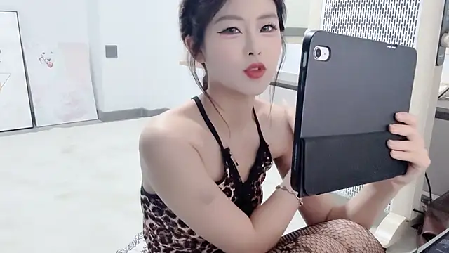 AI-LA online show from November 13, 4:22 pm