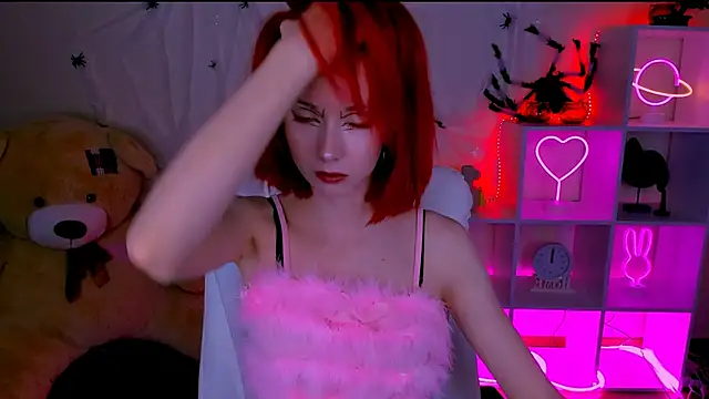 KimBoydd online show from October 15, 8:11 am