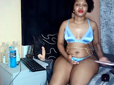 freakynyashXxXx online show from November 13, 8:24 pm