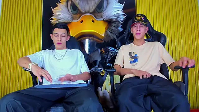 Snapshot of Dante_Brown1_ chatting on November 7, 8:24 pm Dante Brown1 online show from November 7, 8:24 pm