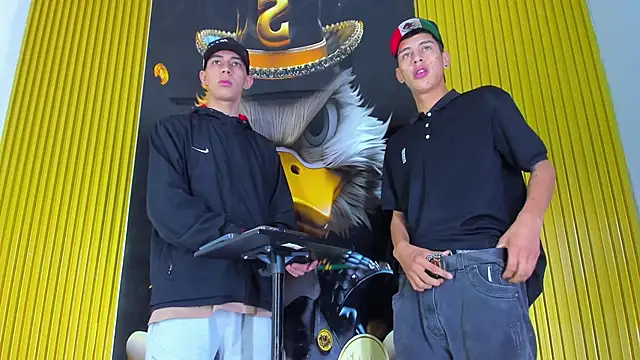 Snapshot of Dante_Brown1_ chatting on October 22, 8:41 pm Dante Brown1 online show from October 22, 8:41 pm