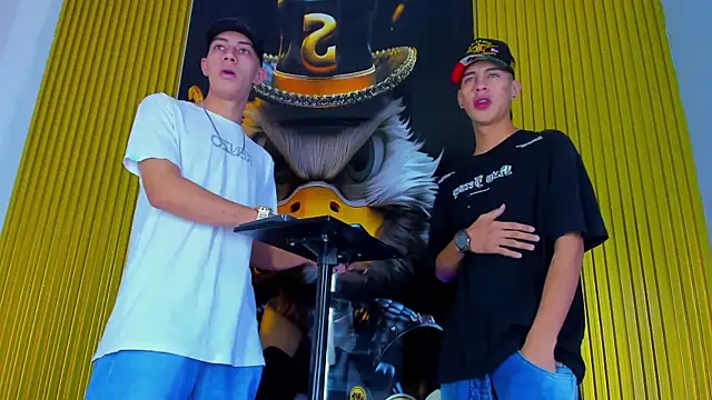 Snapshot of Dante_Brown1_ chatting on November 15, 9:08 pm Dante Brown1 online show from November 15, 9:08 pm