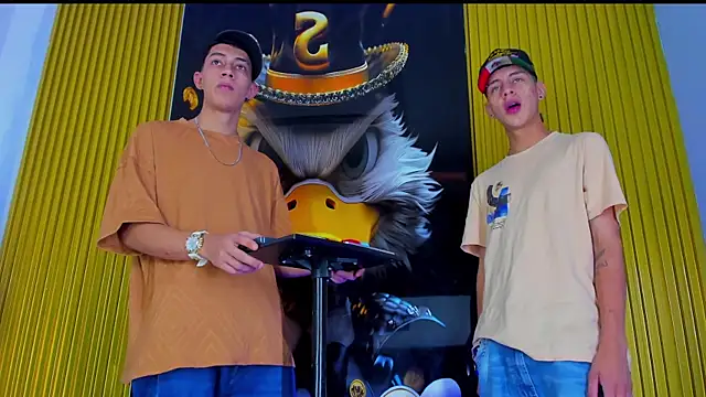 Snapshot of Dante_Brown1_ chatting on November 17, 9:08 pm Dante Brown1 online show from November 17, 9:08 pm