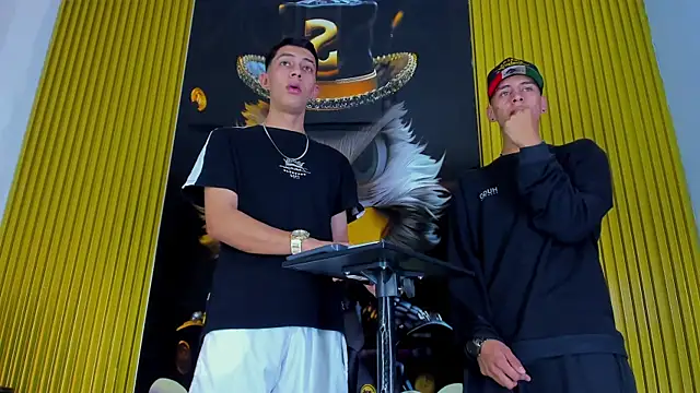 Snapshot of Dante_Brown1_ chatting on October 27, 8:21 pm Dante Brown1 online show from October 27, 8:21 pm