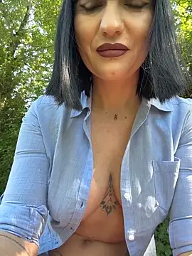 MysticCleo online show from April 25, 1:36 pm