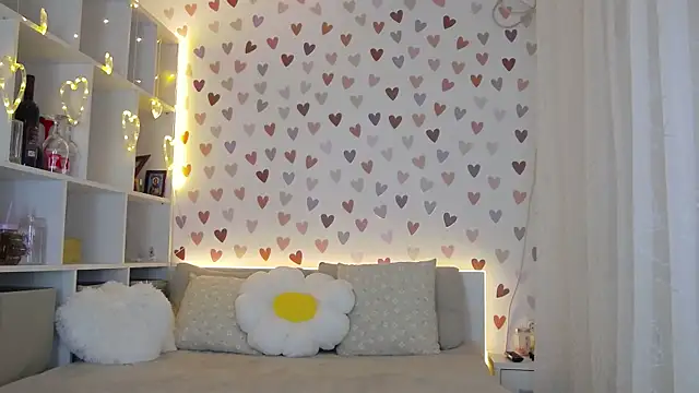 NoraAspen online show from May 2, 5:34 am