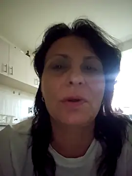 Snapshot of jessyca_ chatting on November 18, 9:12 am jessyca online show from November 18, 9:12 am