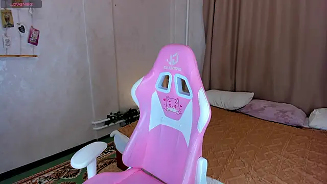 Snapshot of Belle_Wa1ker chatting on November 28, 1:06 am Belle Wa1ker online show from November 28, 1:06 am